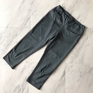 SALE‼️ Grey/Black Striped Cropped Leggings